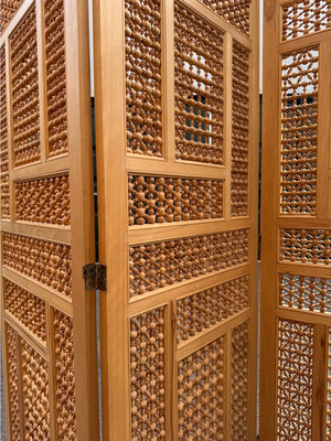 Damascus mashrabiya three-fold pale wooden screen (~198 x 180cm)