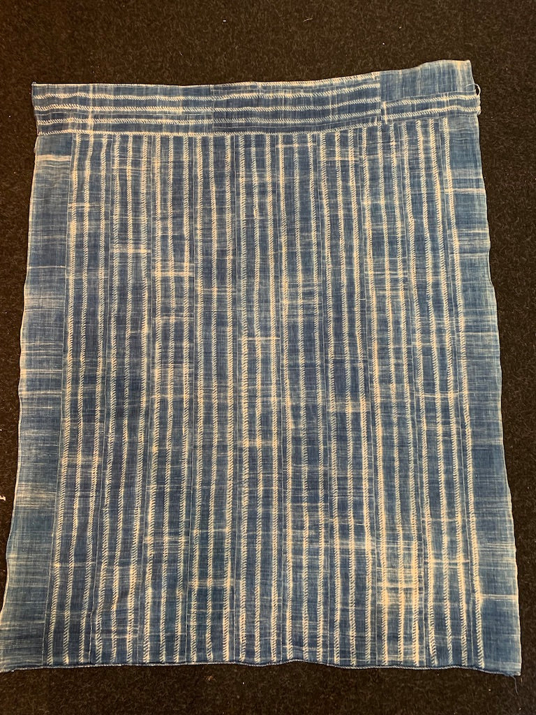 Burkina Farso Mossi womans indigo mantle (154 x 121cm)