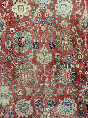 Tabrezi Behniya workshop carpet with all-over design (389 x 298cm)
