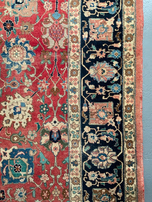 Tabrezi Behniya workshop carpet with all-over design (389 x 298cm)
