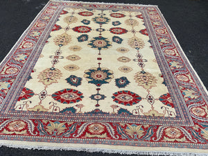 Indian cream field carpet with Palmette design (403 x 301 cm)