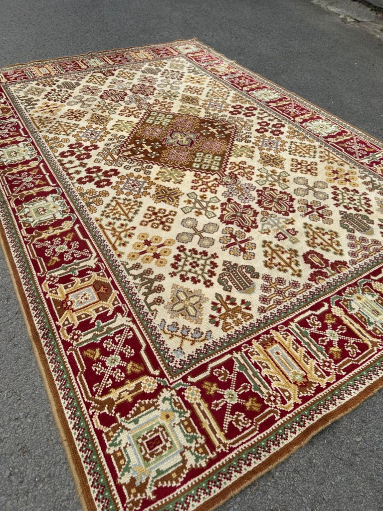 European Turkish Knotted Carpet (295 x 197cm)