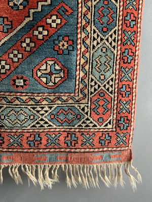 Turkish Ayvalik Dobag type rug ( 131 x 98cm )