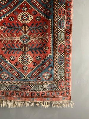 Turkish Ayvalik Dobag type rug ( 131 x 98cm )