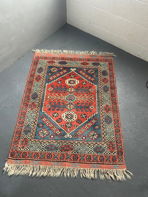 Turkish Ayvalik Dobag type rug ( 131 x 98cm )