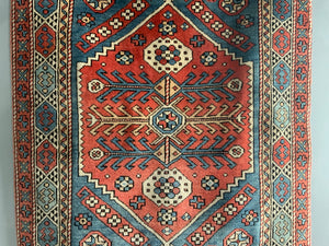 Turkish Ayvalik Dobag type rug ( 131 x 98cm )