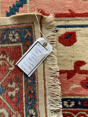 Serapi type Heriz / Tabrizi carpet ( 352 x 270 cm )