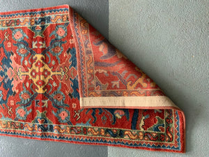 CROR Smyrna design runner on cherry red ground * new (387 x 91cm)