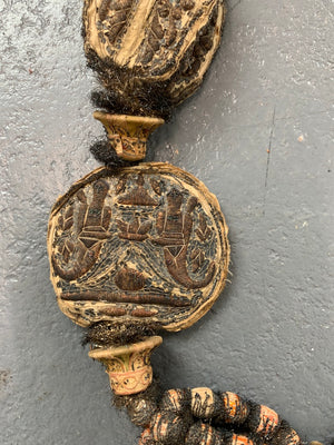 Indian garland with the armorial heraldry of Awadh / Oudh ( Lucknow )