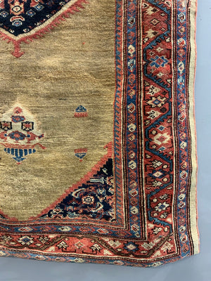 Antique Ferreghan rug (190 x 109cm)