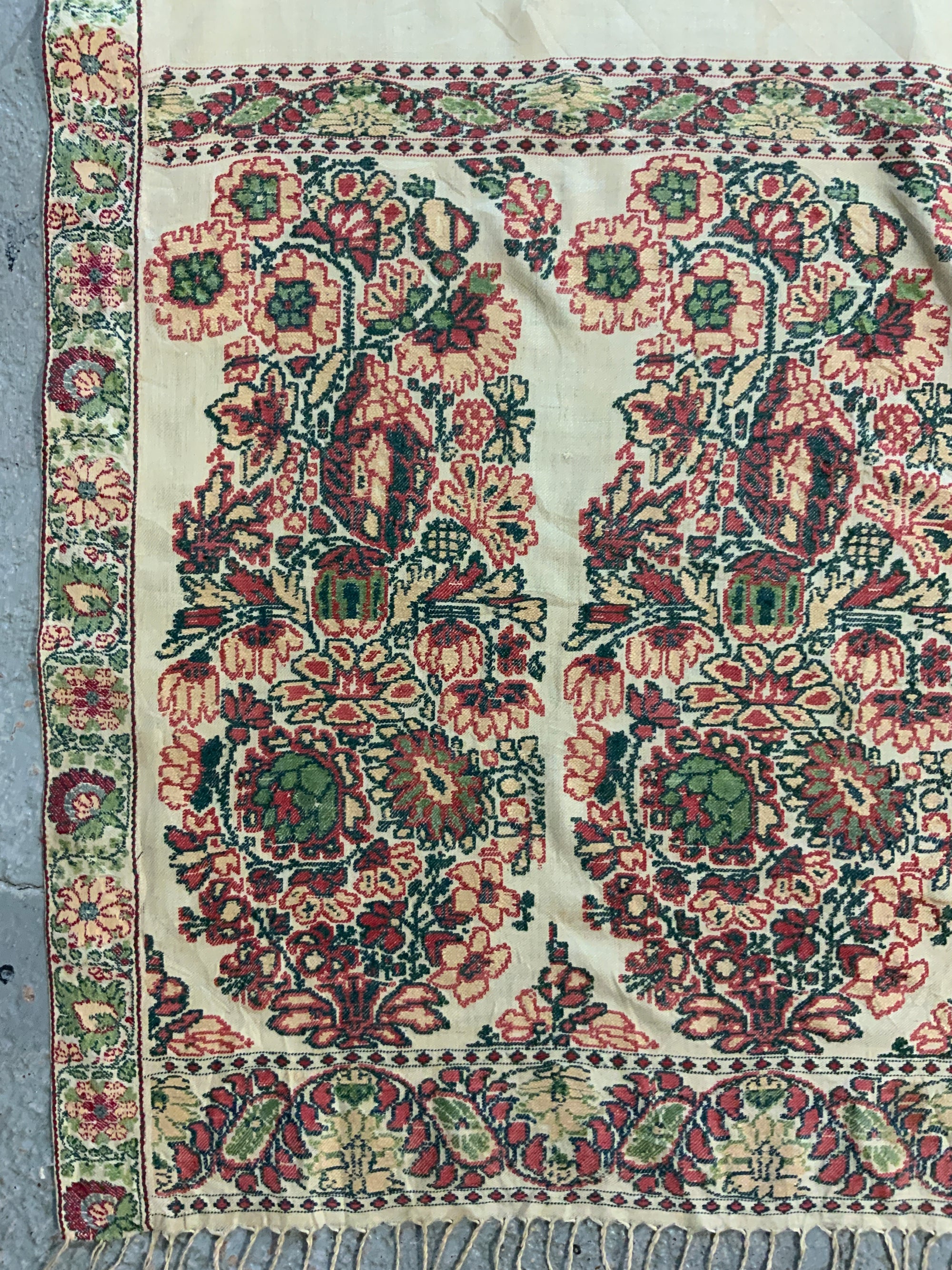 Norwich antique stole of Kashmir design (262 x 77cm)