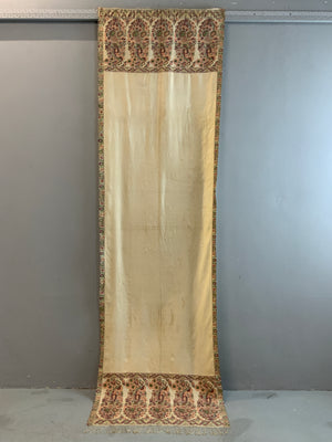 Norwich antique stole of Kashmir design (262 x 77cm)