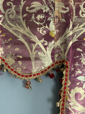 French antique silk pelmet (138 x 101cm) *AF