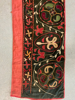 Kyrgyz antique Tush-Kiiz yurt hanging (156 x 304cm)