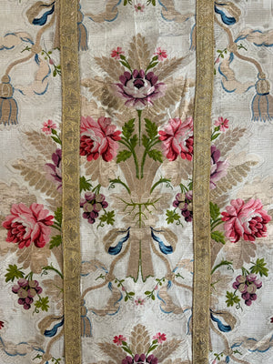 Ecclesiastical chasuble silk on cream (106 x 65cm)