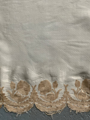 Aleppo vintage chainstitch silk (105 x 101cm)