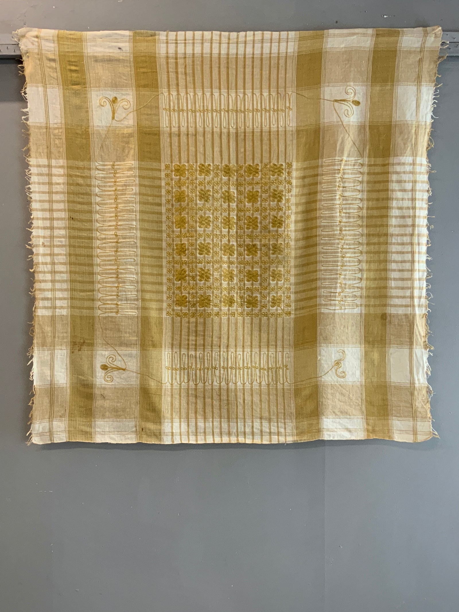 Aleppo vintage Aghabani type embroidery (113 x 111cm)