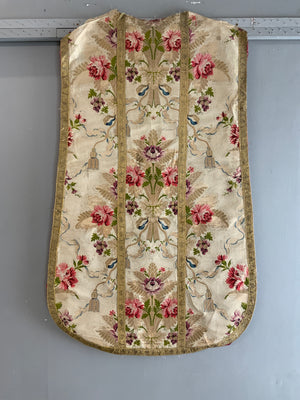 Ecclesiastical chasuble silk on cream (106 x 65cm)