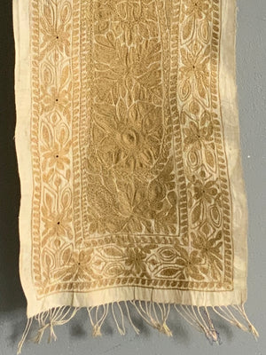 Small Levantine vintage embroidery (148 x 21cm)