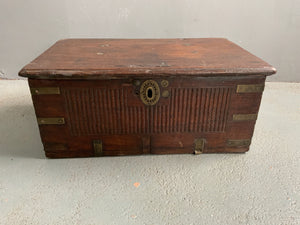 Batavian Indo-Dutch seaman's small chest (48 x 30 x 21cm)