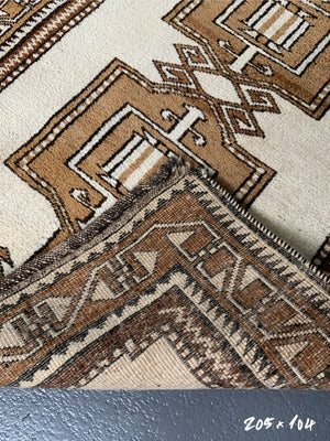 Pair of Louristani Gabbeh rugs (~204 x 102cm)