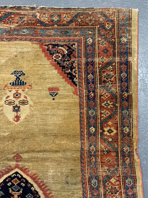 Antique Ferreghan rug (190 x 109cm)