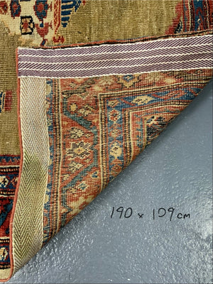 Antique Ferreghan rug (190 x 109cm)