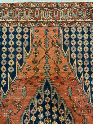 Mazlaghan vintage rug (187 x 142cm)