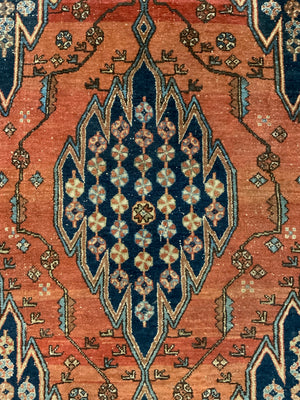 Mazlaghan vintage rug (187 x 142cm)