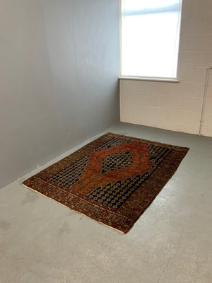 Mazlaghan vintage rug (187 x 142cm)