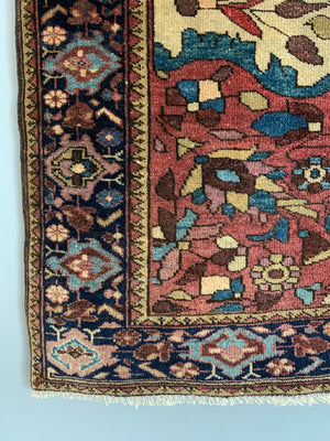 Sarouk antique small rug (147 x 104cm)