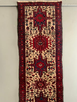 Karajah runner (275 x 74cm)