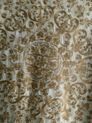 Aleppo antique Aghabani embroidery (115 x 119cm)