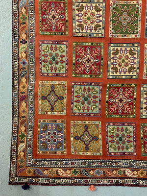 Unused small soumak rug (104 x 100cm)