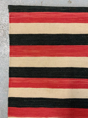 Indian banded flatweave modern carpet (287 x 198cm)