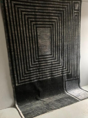 Indian hand made carpet (289 x 203cm) *new