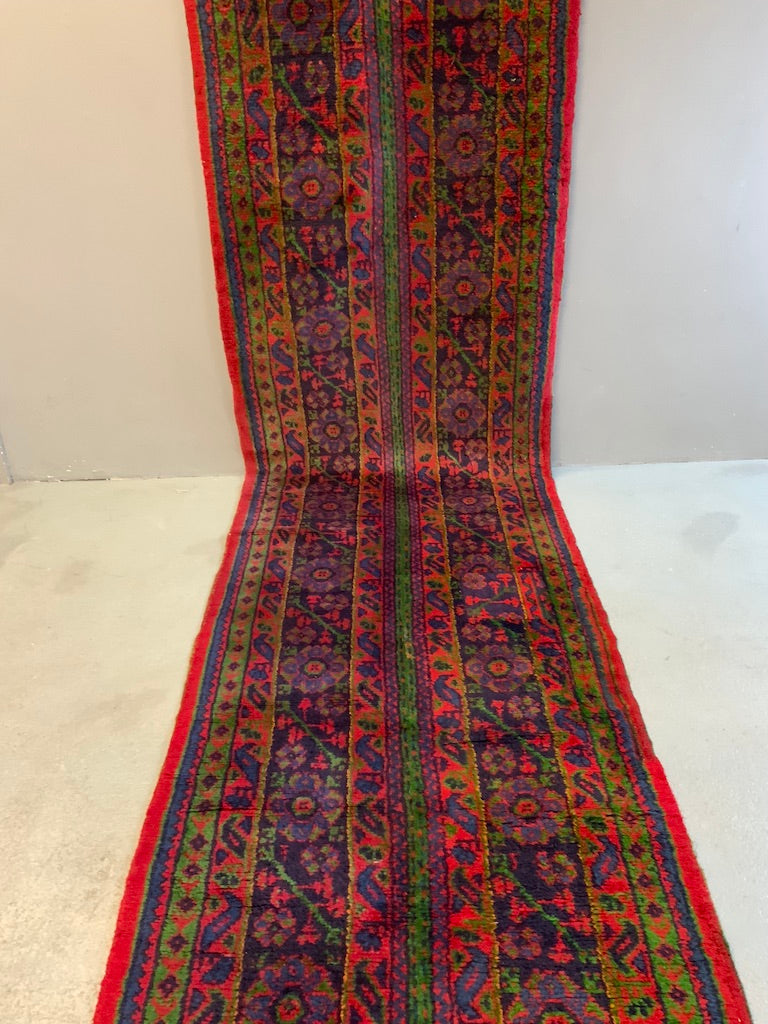 Ushak large runner (501 x 96cm)