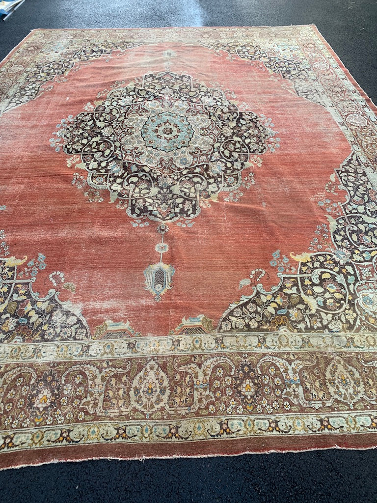 Tabrizi antique very large carpet (519 x 394cm)