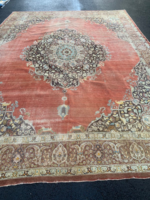 Tabrizi antique very large carpet (519 x 394cm)