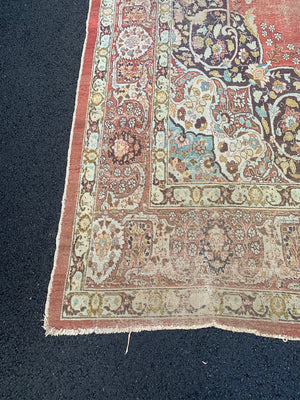 Tabrizi antique very large carpet (519 x 394cm)