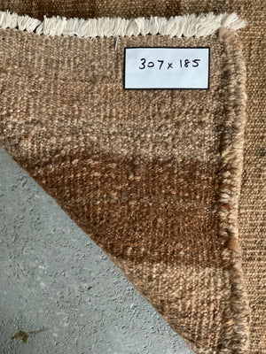 Flatweave of plain natural brown wool colour (307 x 185cm)