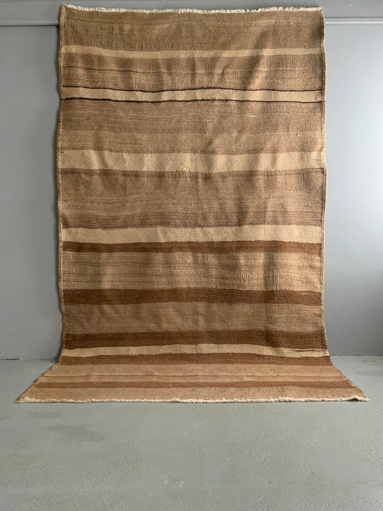 Flatweave of plain natural brown wool colour (307 x 185cm)