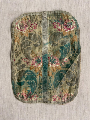 Continental silk brocade (54 x 41cm)