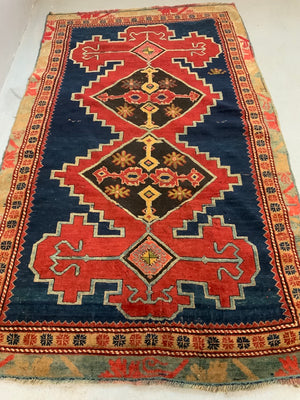 Caucasian vintage rug (186 x 108cm)