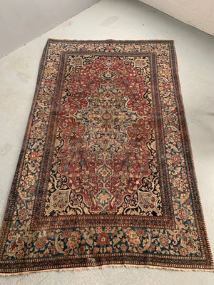 Isphani vintage rug (216 x 136cm)