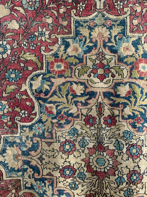 Isphani vintage rug (216 x 136cm)