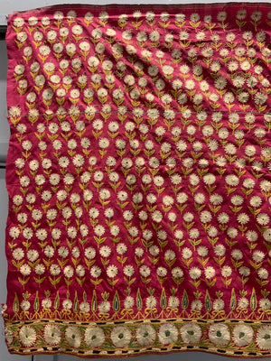  Indo-Pak antique Sindh silk embroidery (72 x 236cm)