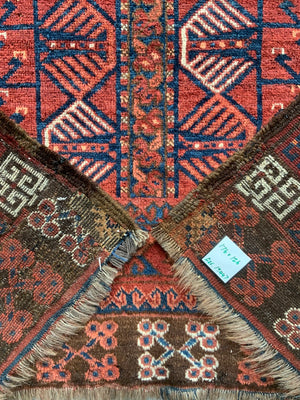 Turkmen antique Ersari ensi rug (176 x 126cm)