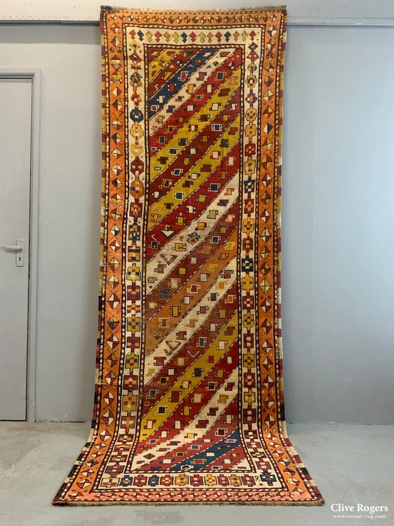 Azeriabiajan Kurdish Or Genge Antique Runner (302 X 98Cm)