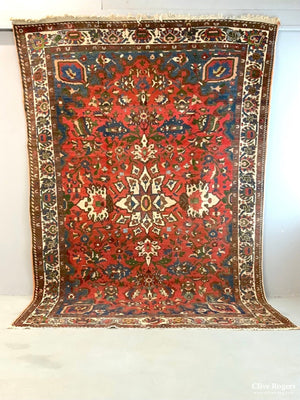 Bactiar Carpet With Medallion Design (294 X 216Cm)